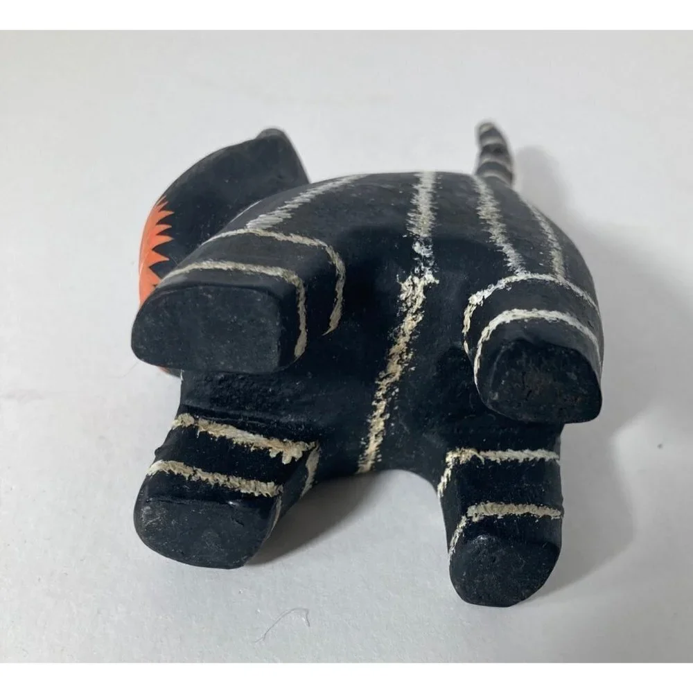 Wooden Scaredy Cat Black Stripe 2‎ x 5.75